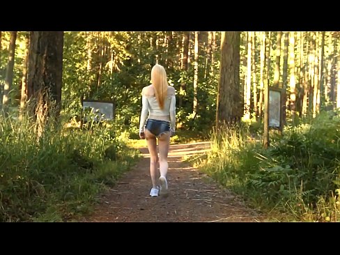 ❤️ Ilus naine liigub aeglaselt, mitte alasti video ❤ Pornovideo at et.porngifmag.ru ❤